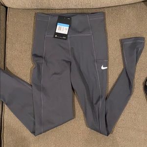 Girls Nike leggings